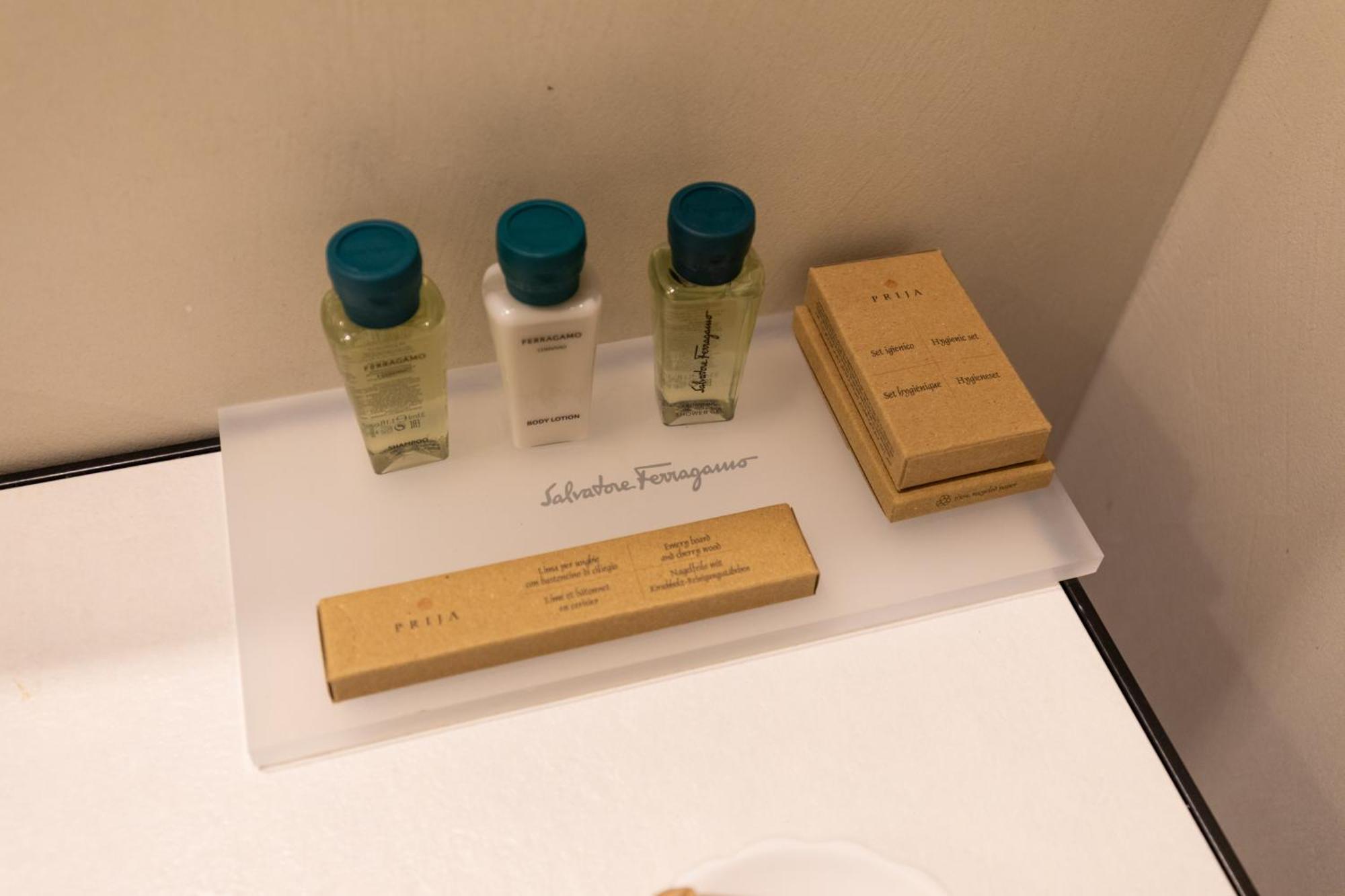 ホテル Relais Ammira ナポリ エクステリア 写真